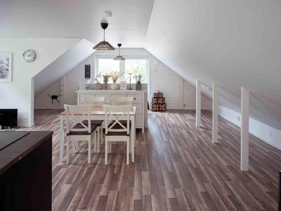 A Lovely Bright Apartment With It'S Own Entrance Kungsbacka Eksteriør bilde